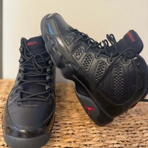 Air Jordan 9 Retro Basketball Shoes - Black/Red